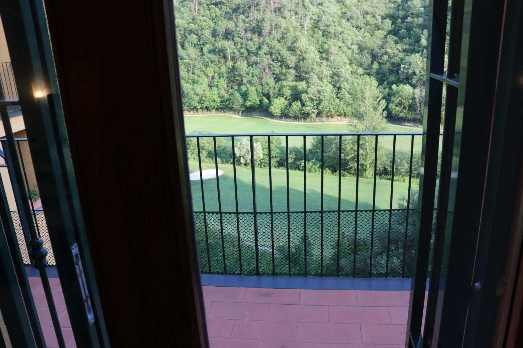 Appartement Dans Un Terrain De Golf, 5 Min De La Mer En Voiture, Parking Gratuit โกโกเลโต ภายนอก รูปภาพ